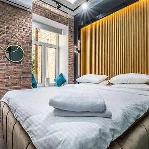  Апартаменты Luxury Urban Lofts Across Baseina 5а & Arena